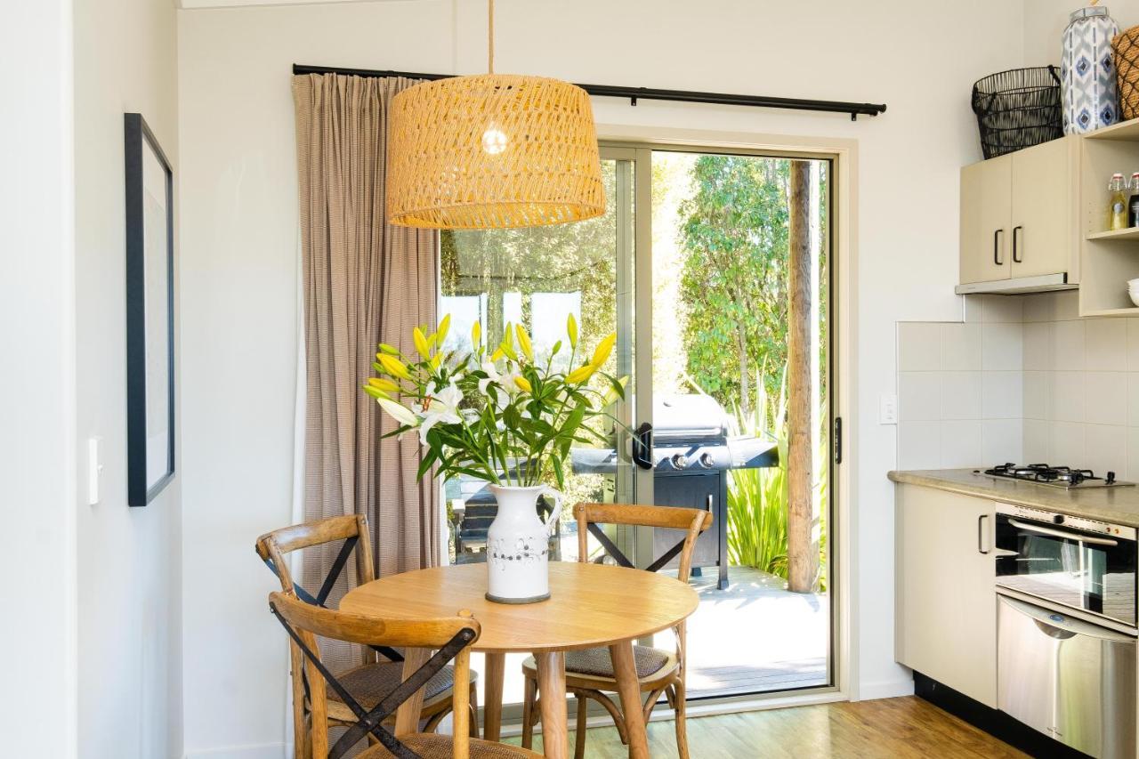 Te Awanga Cottages Extérieur photo