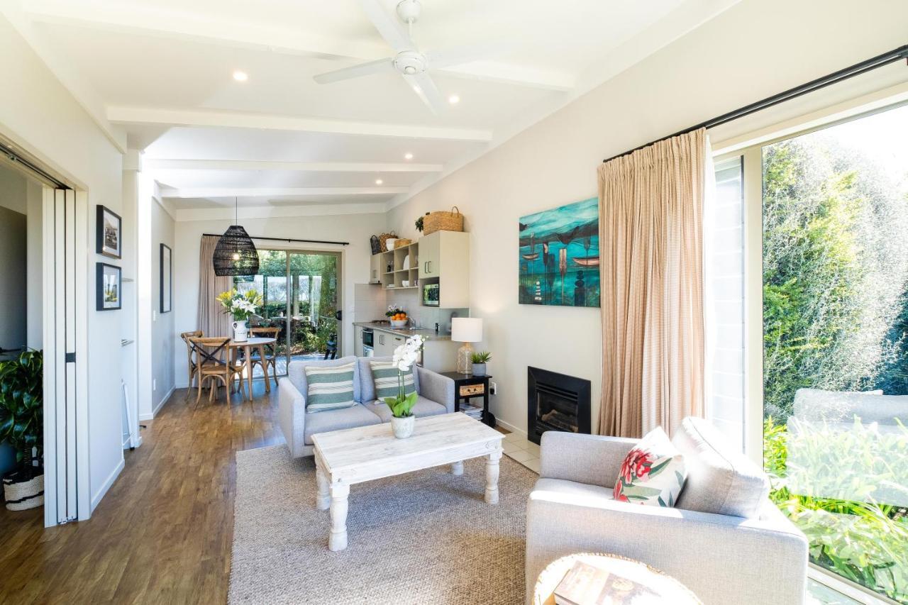 Te Awanga Cottages Extérieur photo